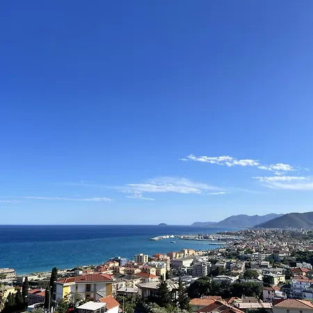 Attico 2 Free Parkings & Bike Pietra Ligure