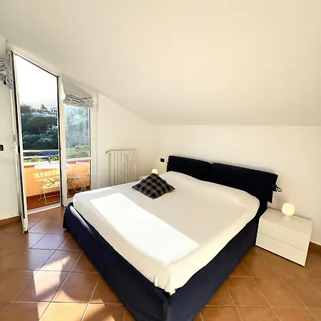 Apartment Attico 2 Free Parkings & Bike Pietra Ligure