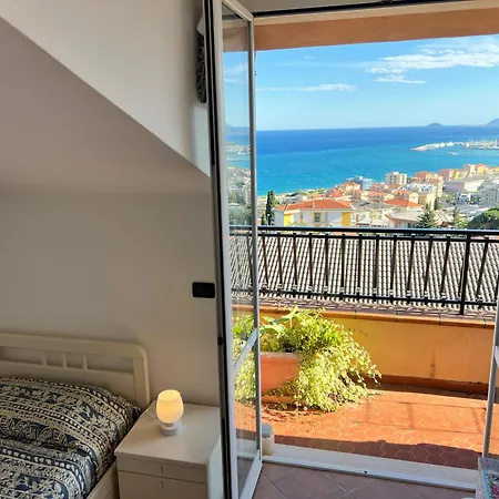 Apartment Attico 2 Free Parkings & Bike Pietra Ligure