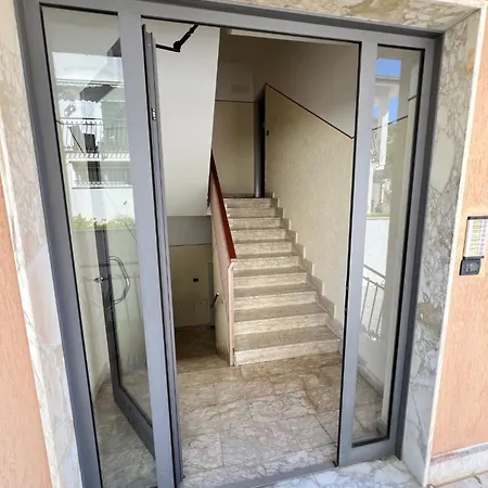 Attico 2 Free Parkings & Bike Daire